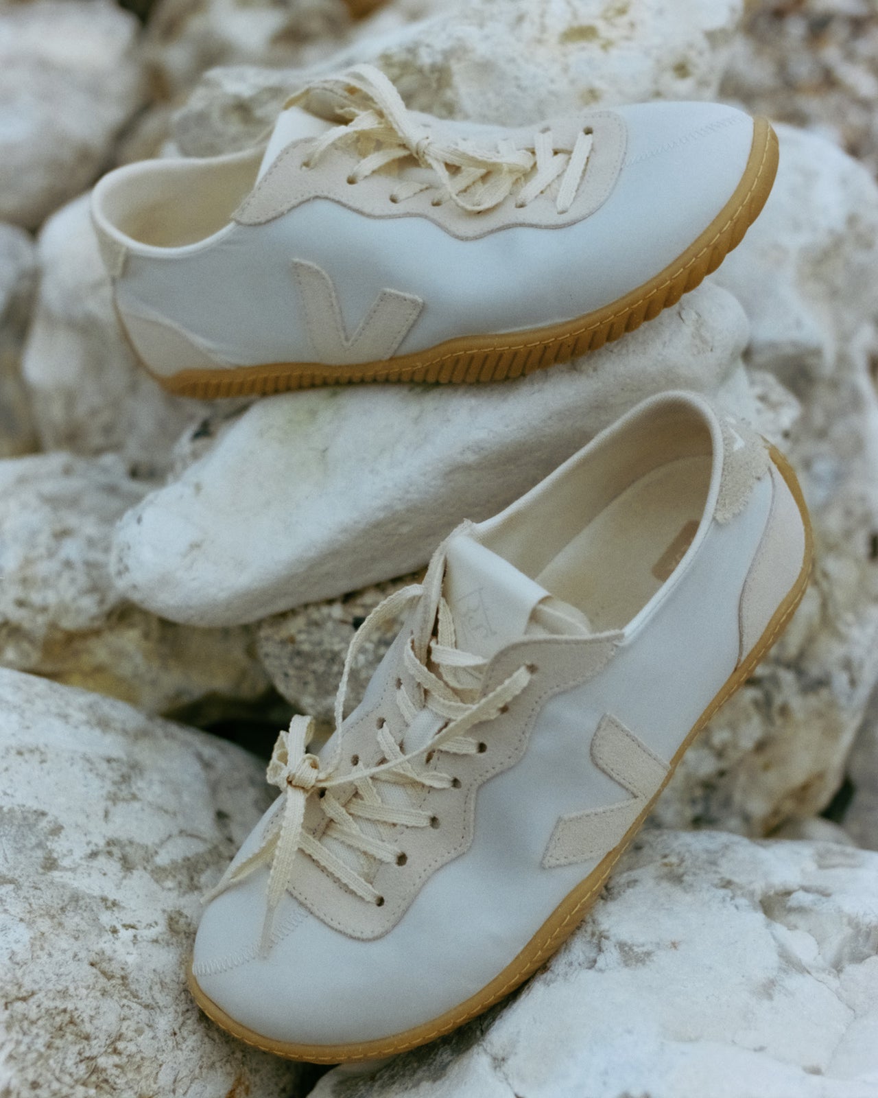 Jitsu Veja x Baserange - Recycled Polyester - Natural Grey