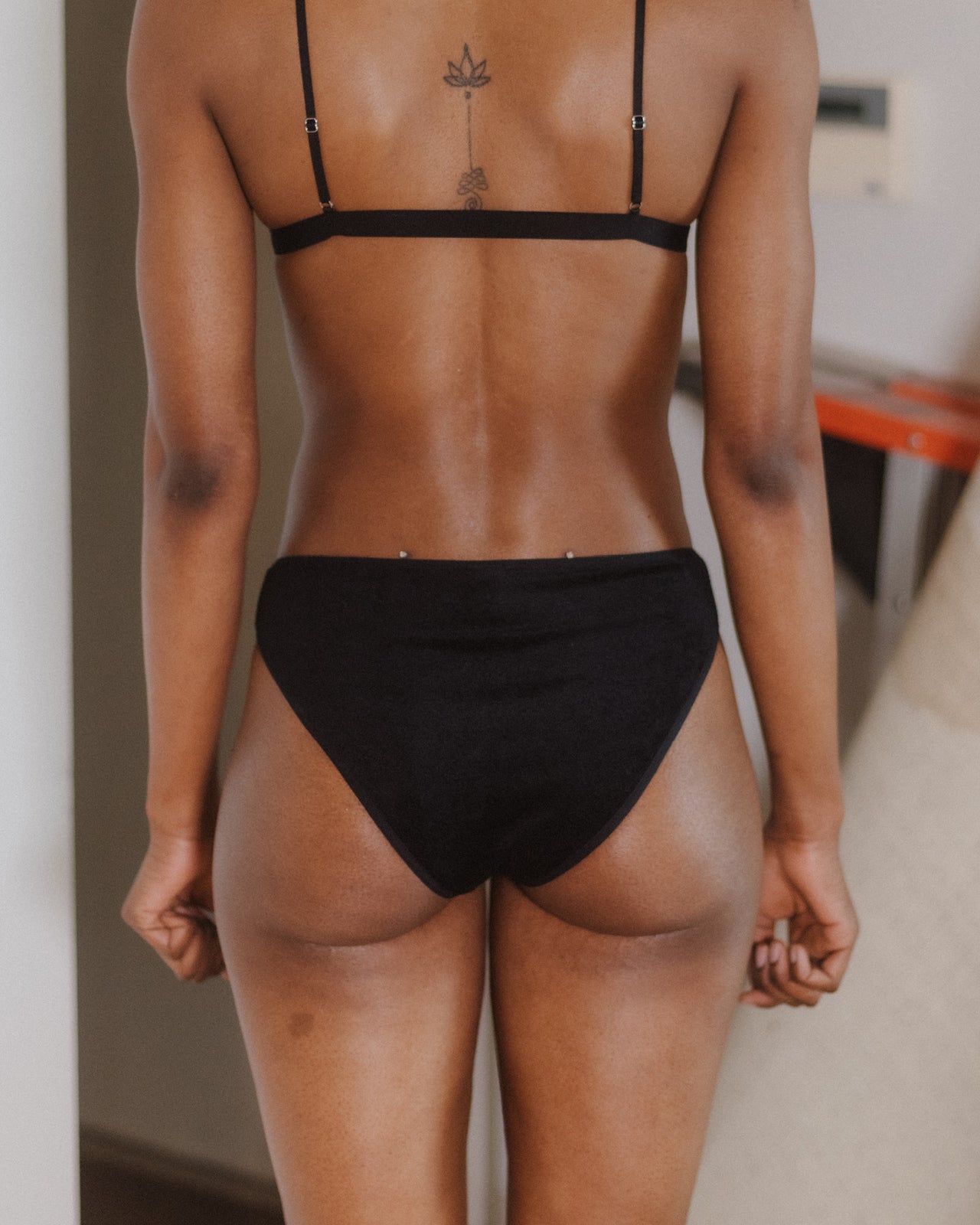 Bell Pants - Ecovero Velour - Black