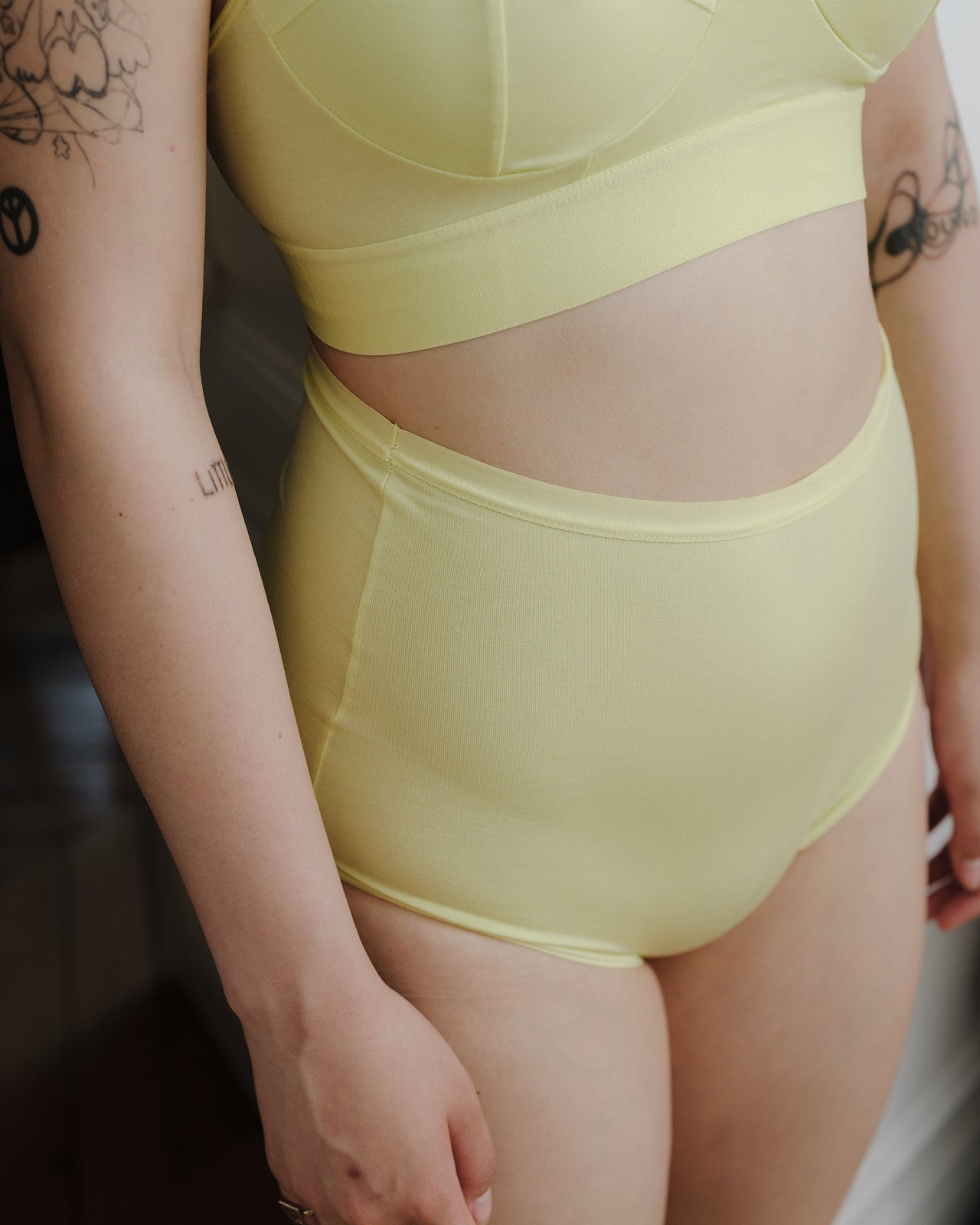 Highwaist Bell Pants - Bamboo Lyocell - Lime