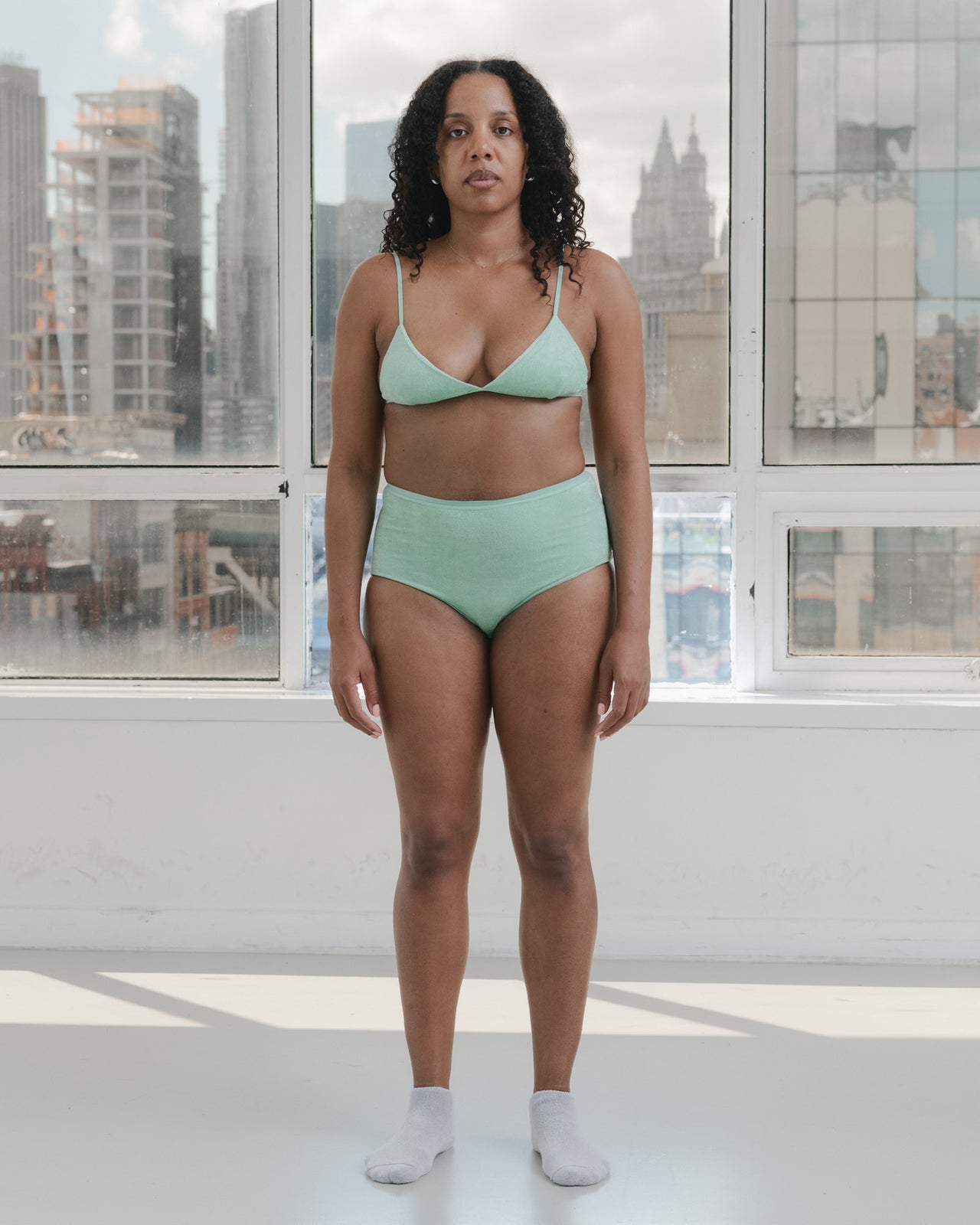 Highwaist Bell Pants - Viscose Velour - Telu Green