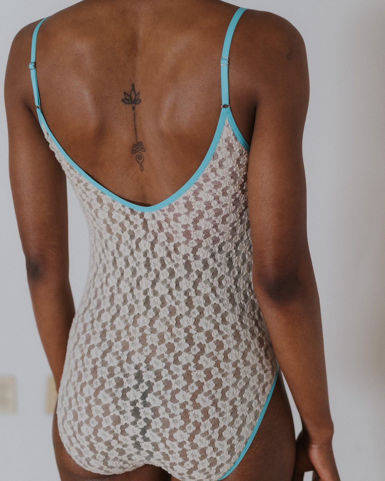 Musial Body - Organic Cotton Lace - Undyed / Turquoise