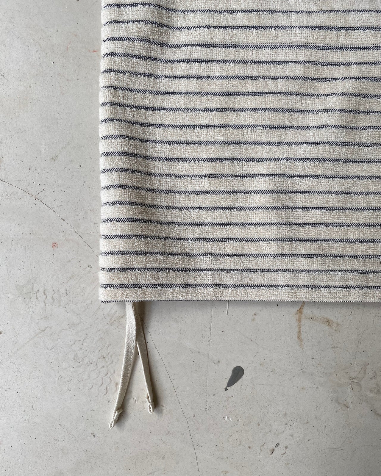 Shell Roll Pillowcase - Organic Cotton - Black Stripes