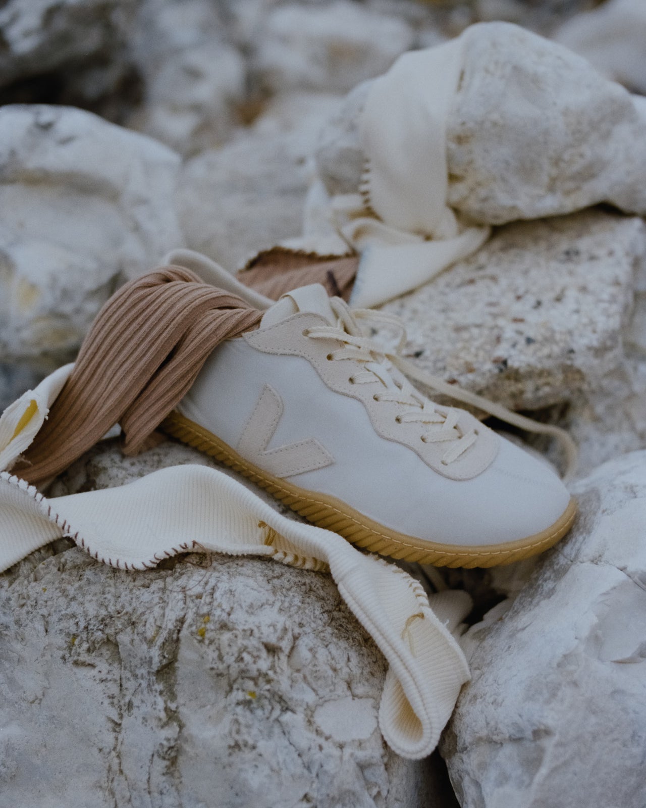 Jitsu Veja x Baserange - Recycled Polyester - Natural Grey