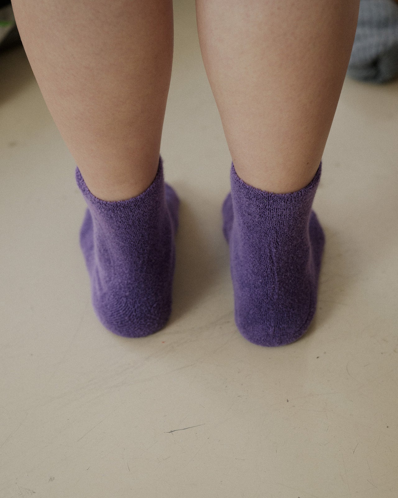 Buckle Overankle Socks - Textured Organic Cotton - Yu Purple