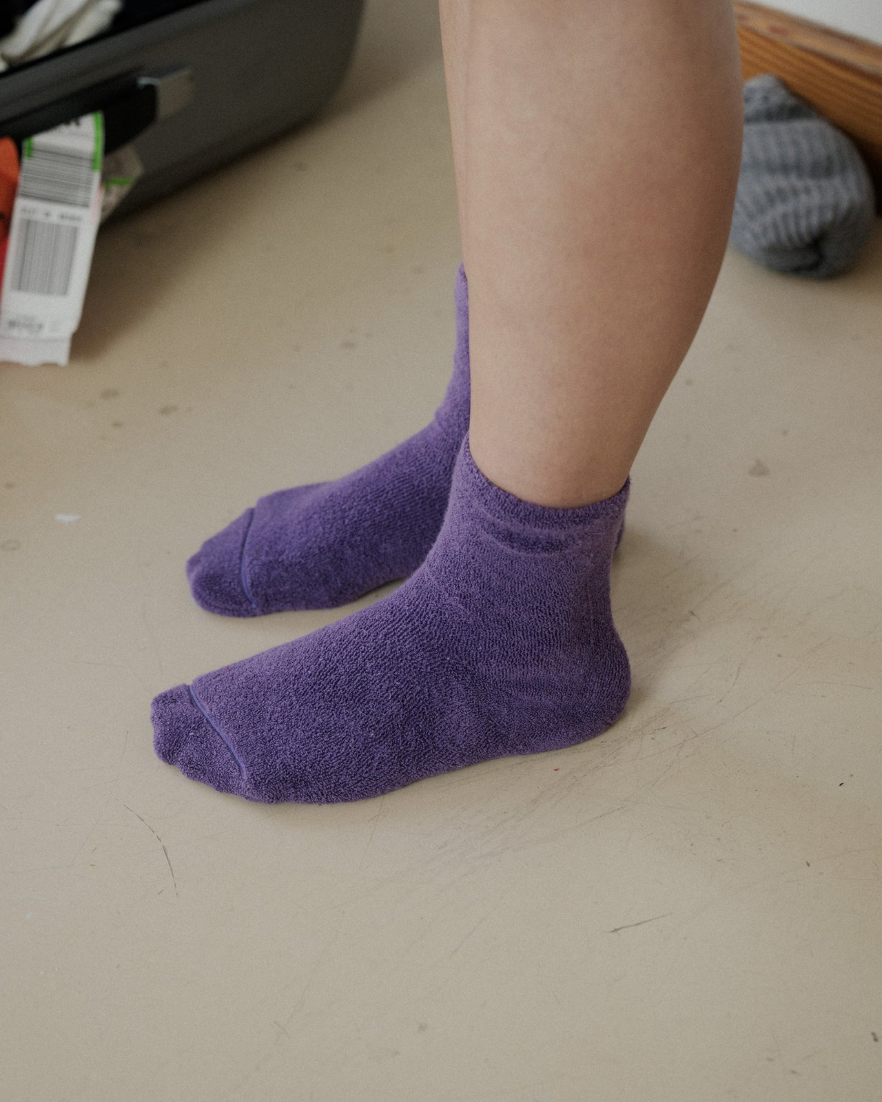 Buckle Overankle Socks - Textured Organic Cotton - Yu Purple