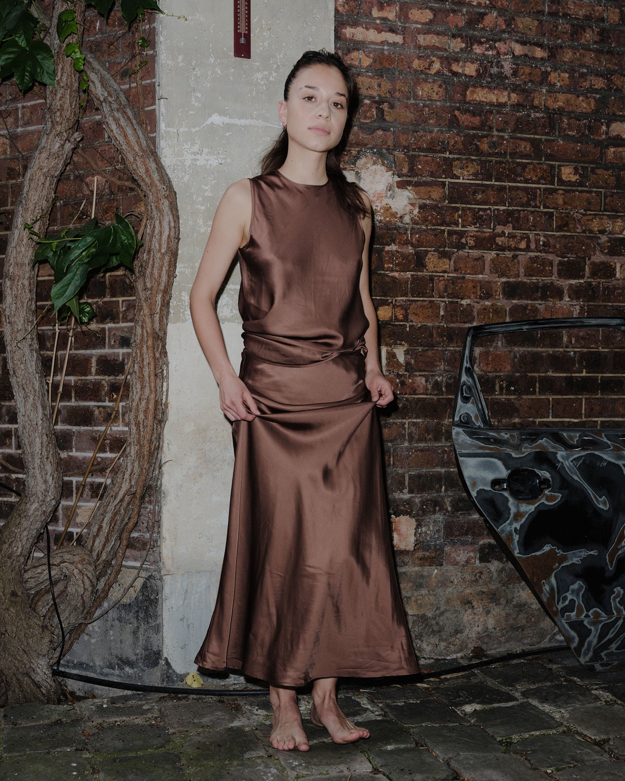 Dydine Fitted Skirt - Ecovero Satin - Dark Brown