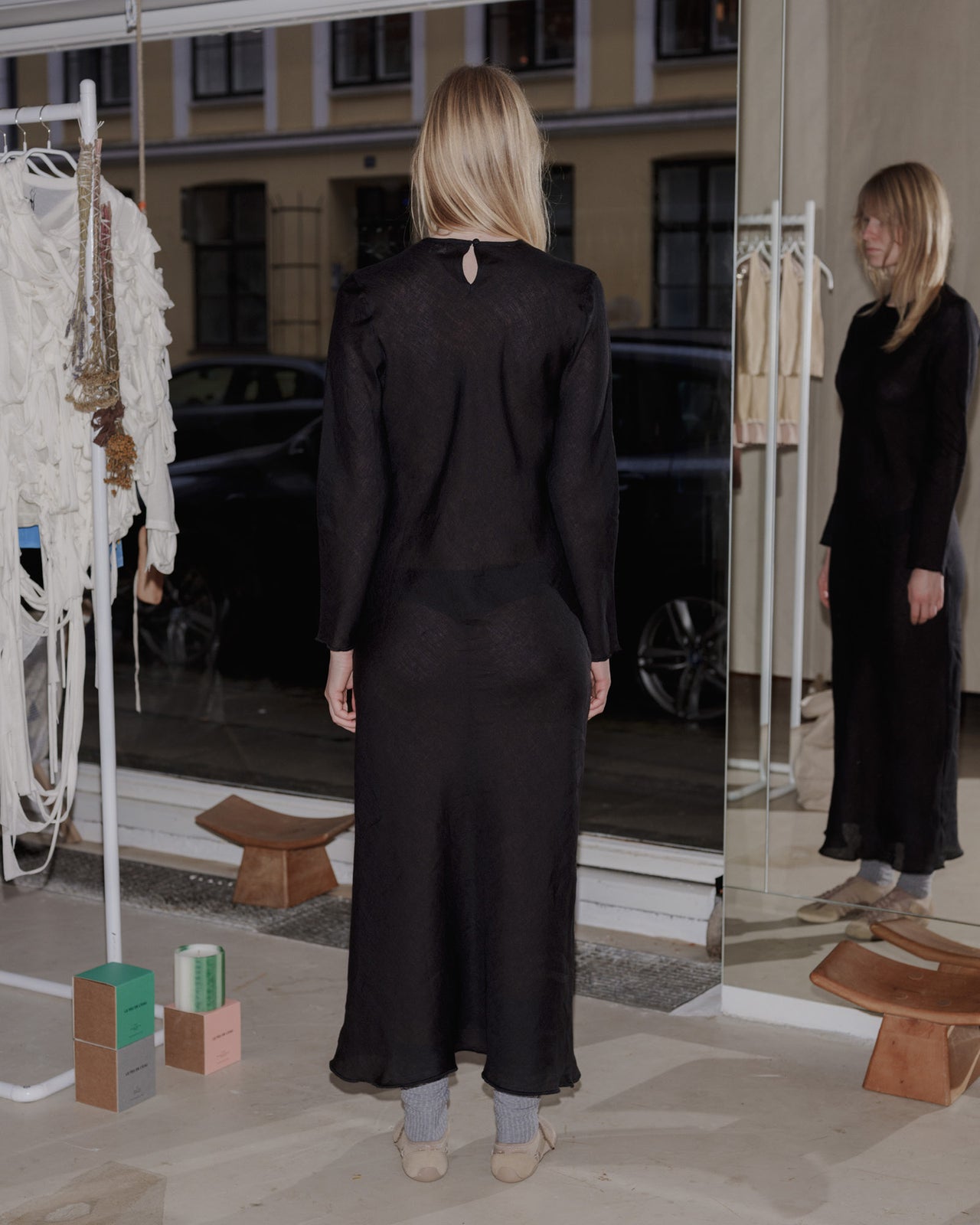 Dydine Longsleeve Dress - Sheer Linen - Black - AU23