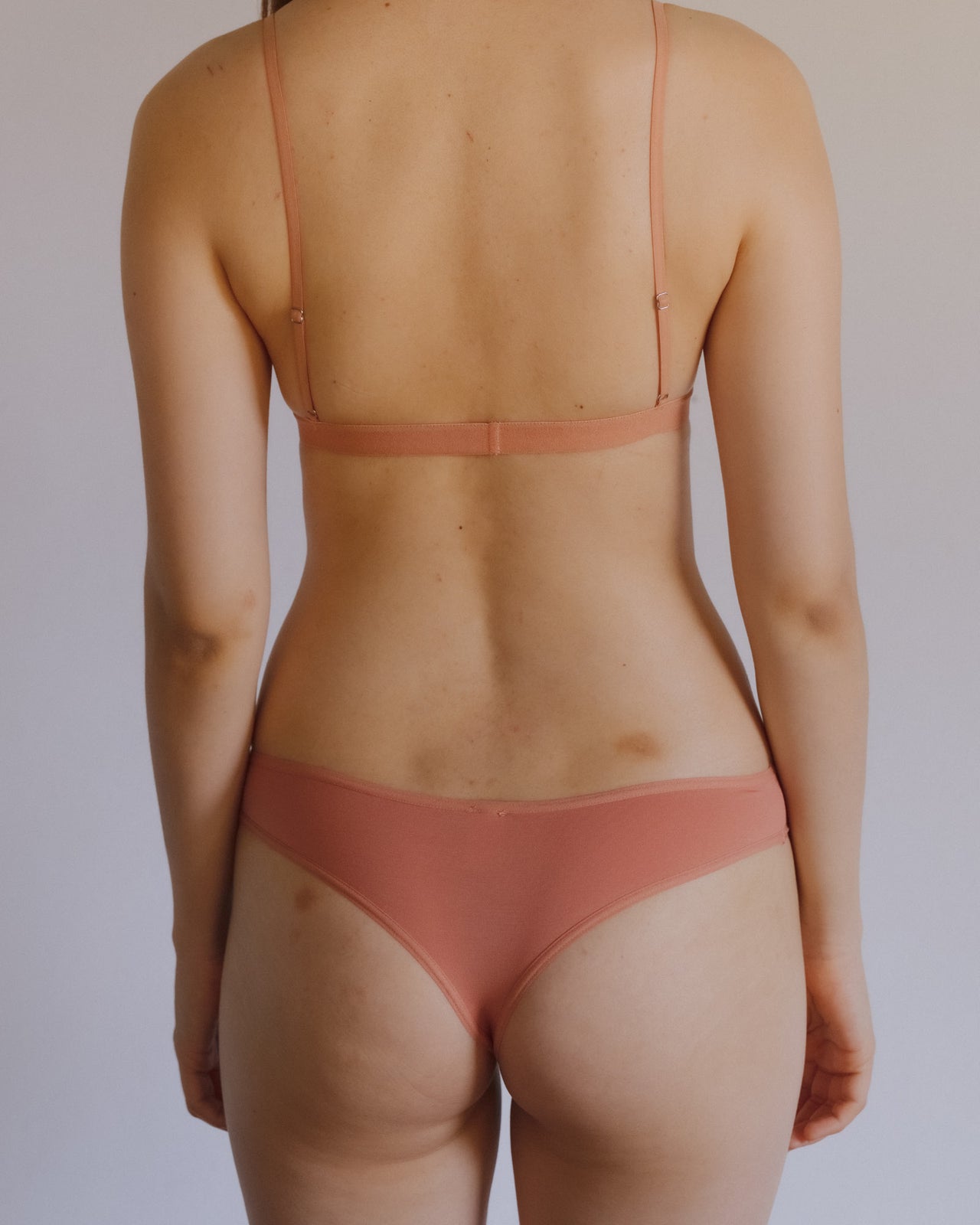 Enna Thong - Bamboo Lyocell - Branch Terracotta