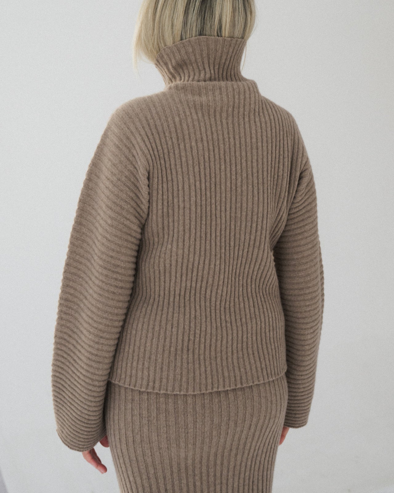 Kai Turtleneck - Recycled Cashmere - Stoppa Brown