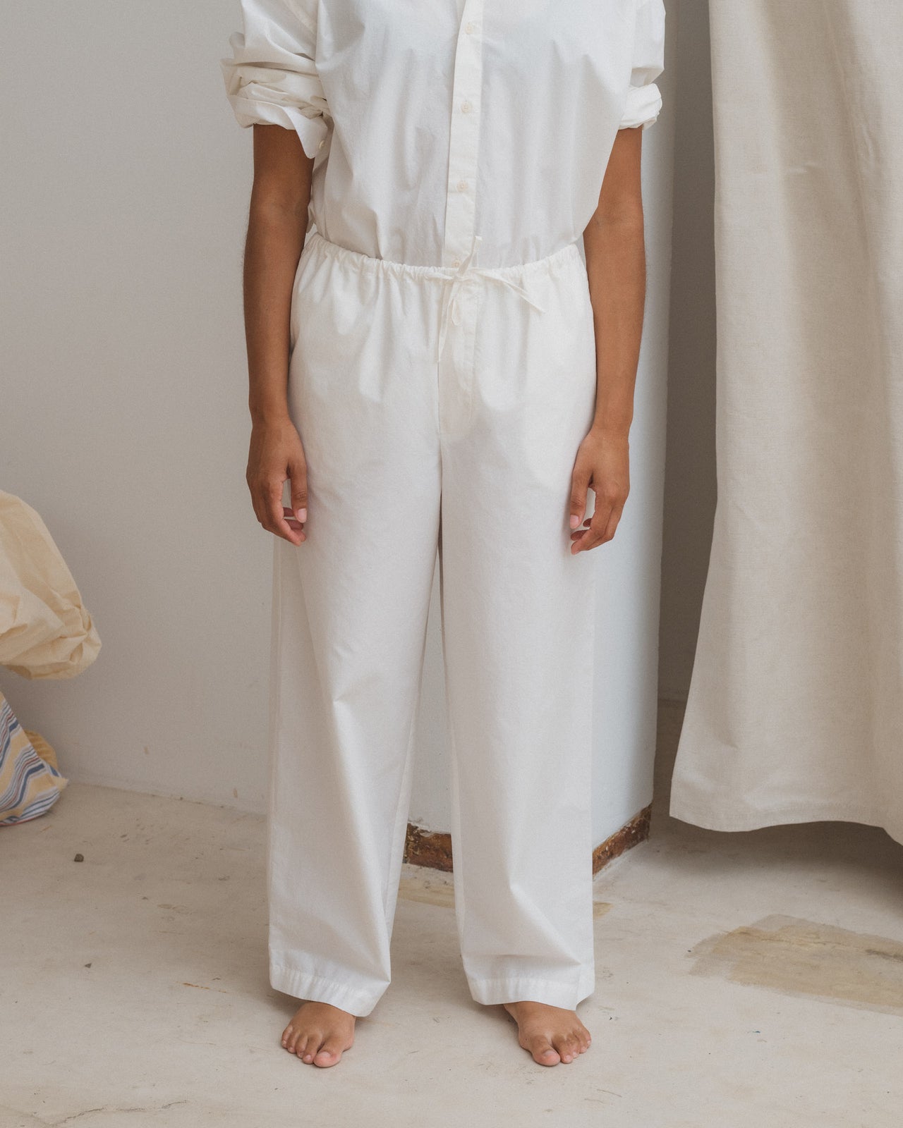 パンツ baserange Kolla Pants Undyed Kolla Pants in Assortment | Organic cotton poplin | en