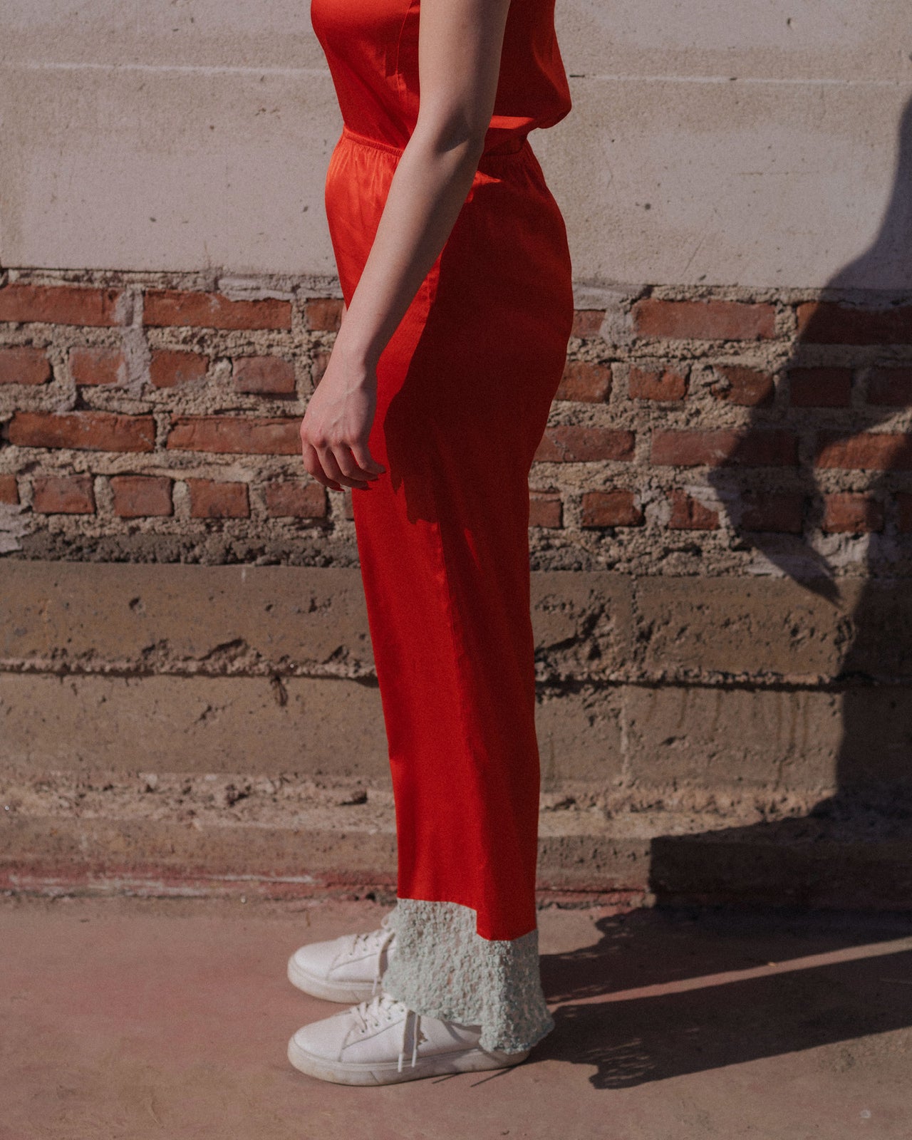 Line Pants - Ecovero Satin - Sync Red / Green