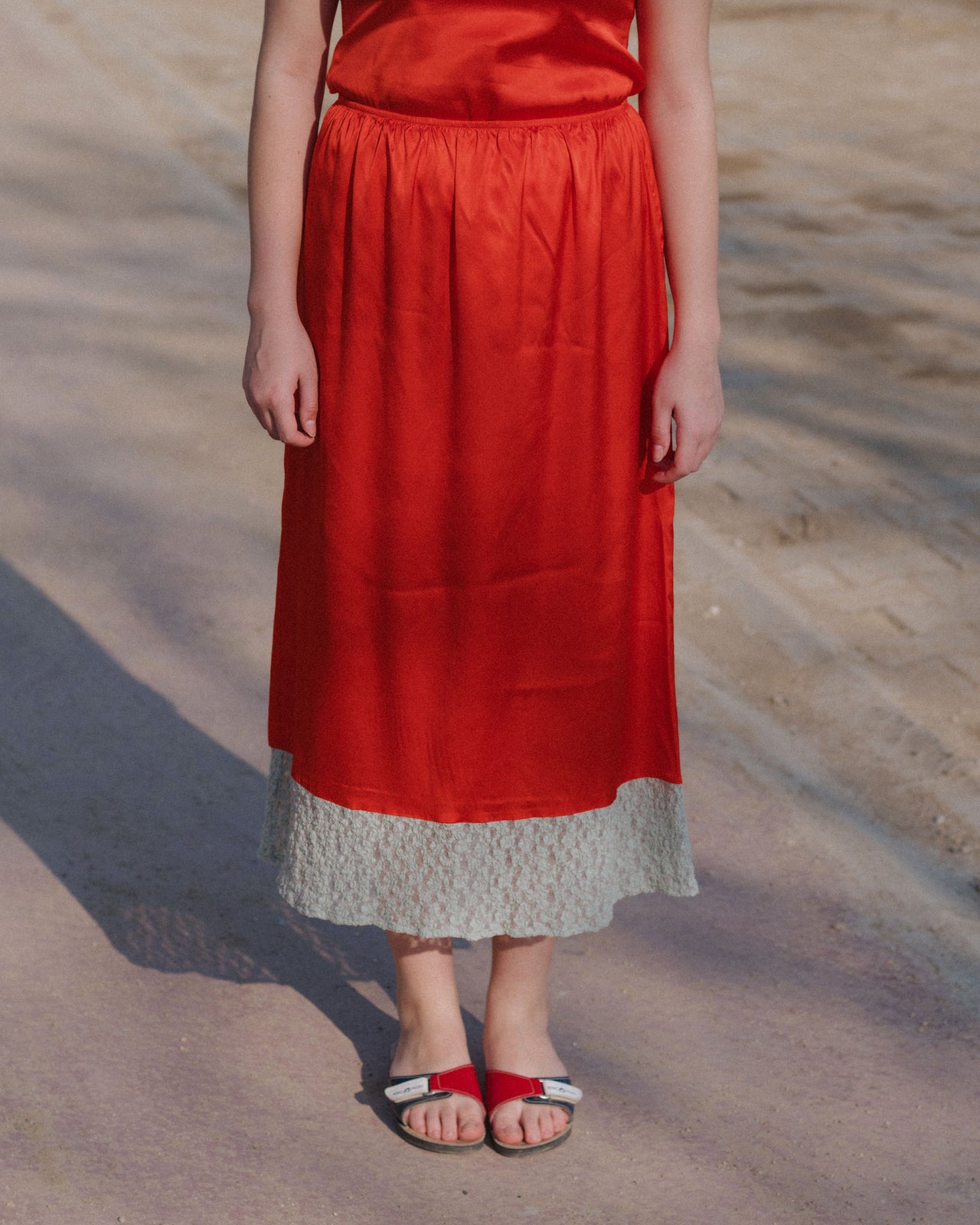 Line Skirt - Ecovero Satin - Sync Red / Green