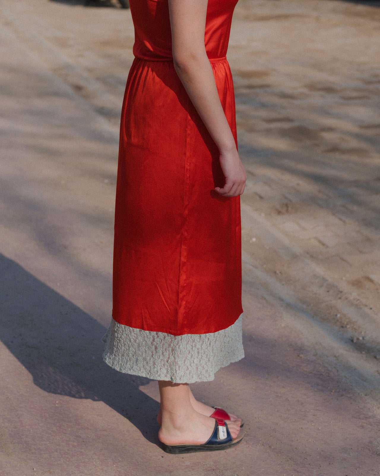 Line Skirt - Ecovero Satin - Sync Red / Green