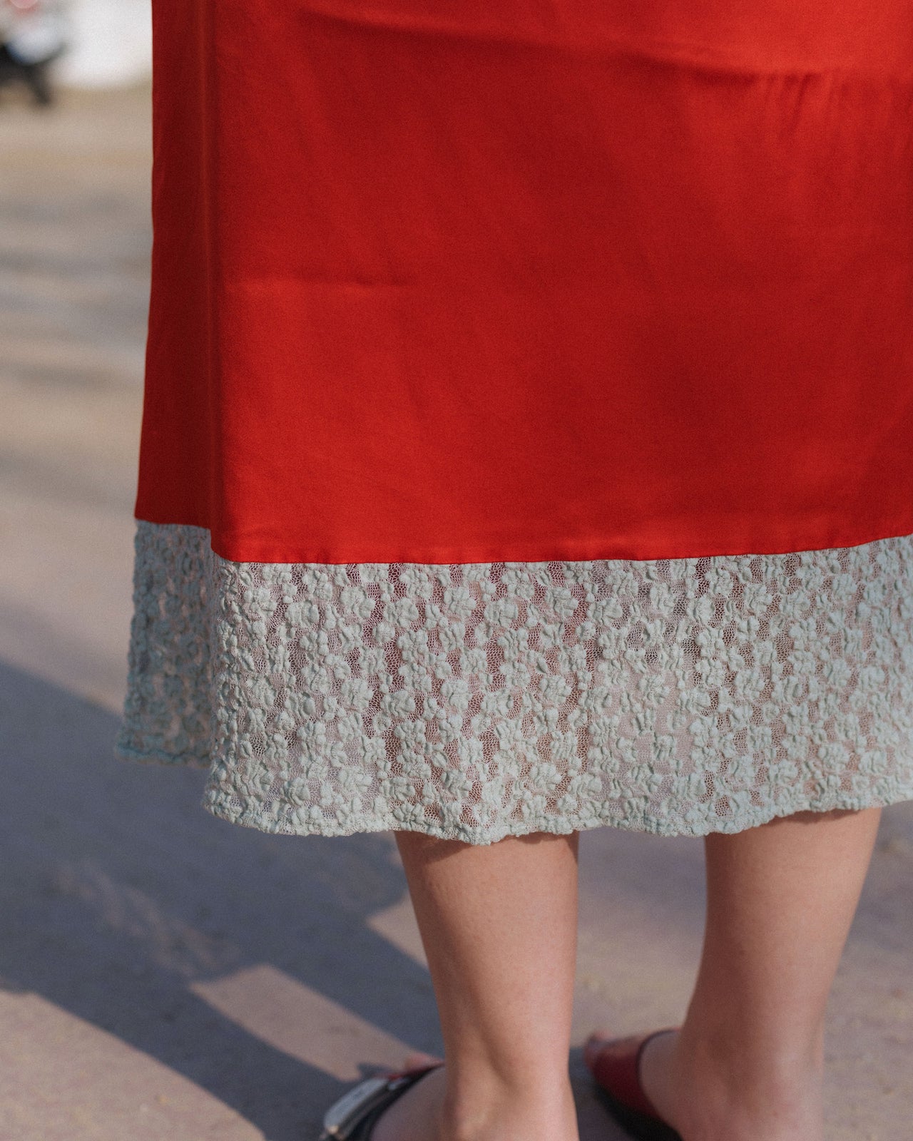 Line Skirt - Ecovero Satin - Sync Red / Green