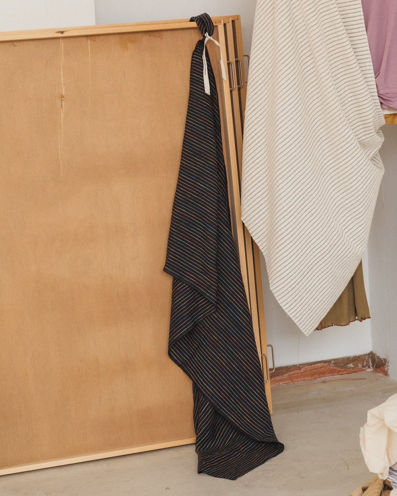 Linen Beach Towel - Linen - Many Colour / Black