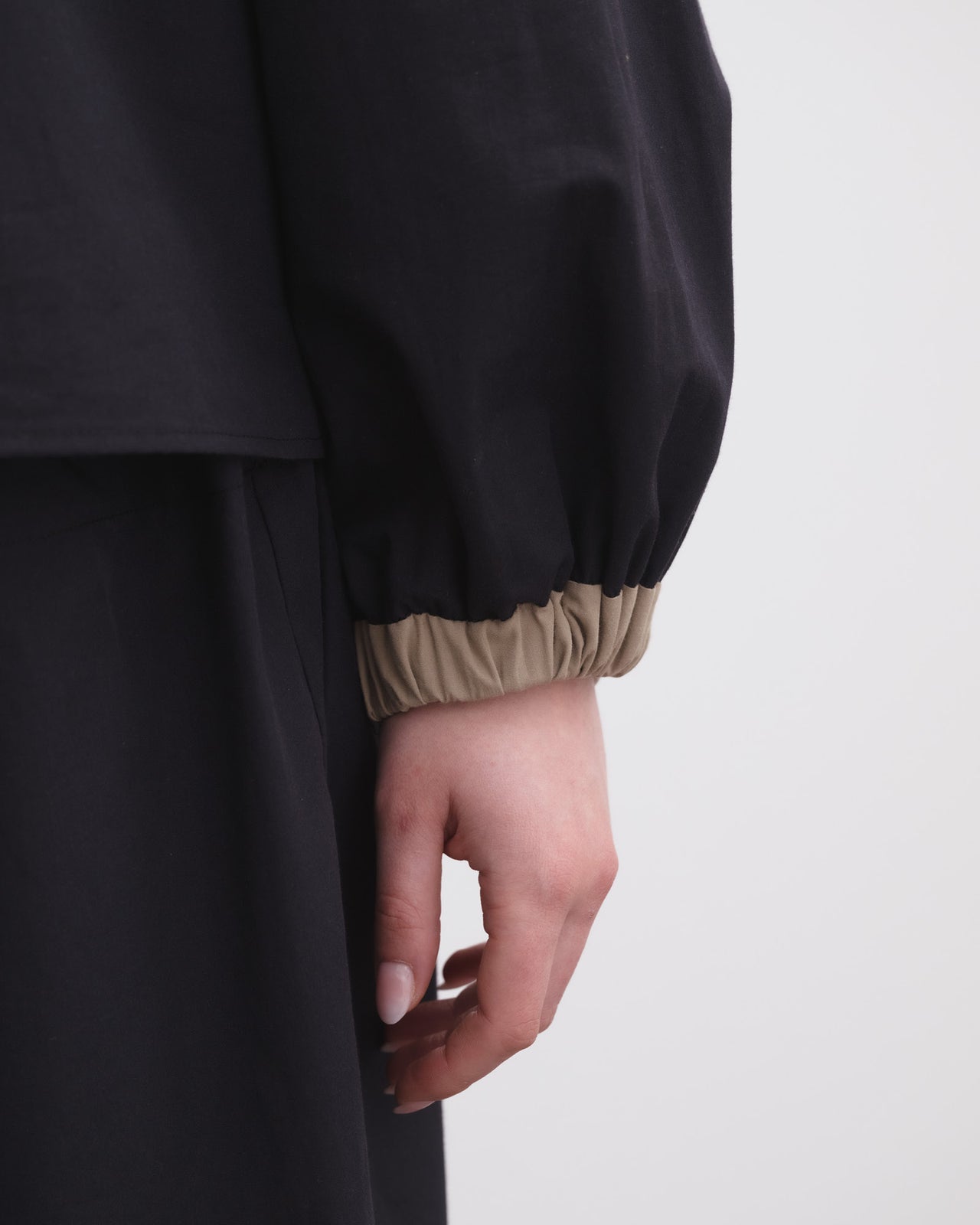 Moy Top - Organic Cotton Poplin - Black / Khaki