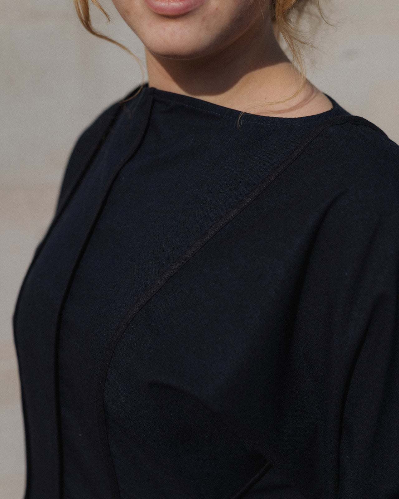 Nika Top - Wild Silk & Wool - Dama Navy