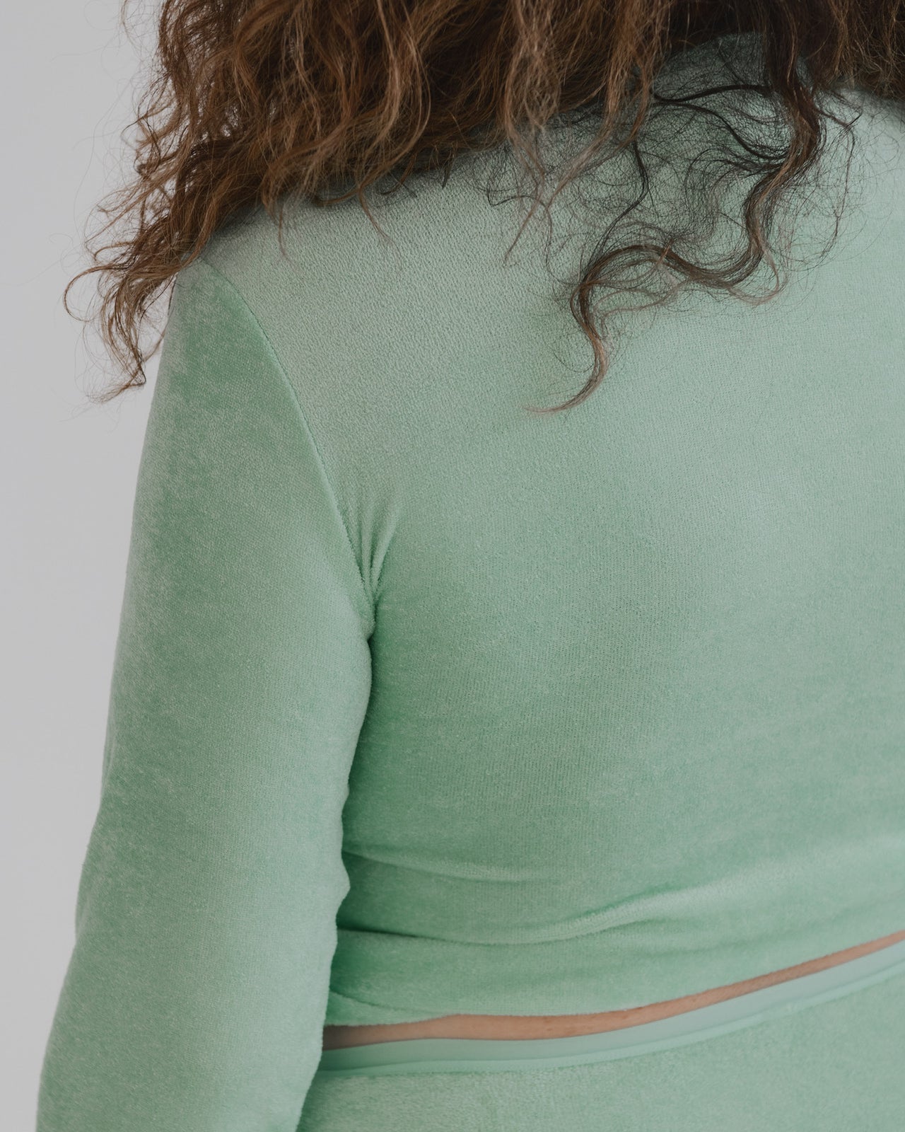 Omo Long Sleeve Tee - Viscose Velour - Telu Green