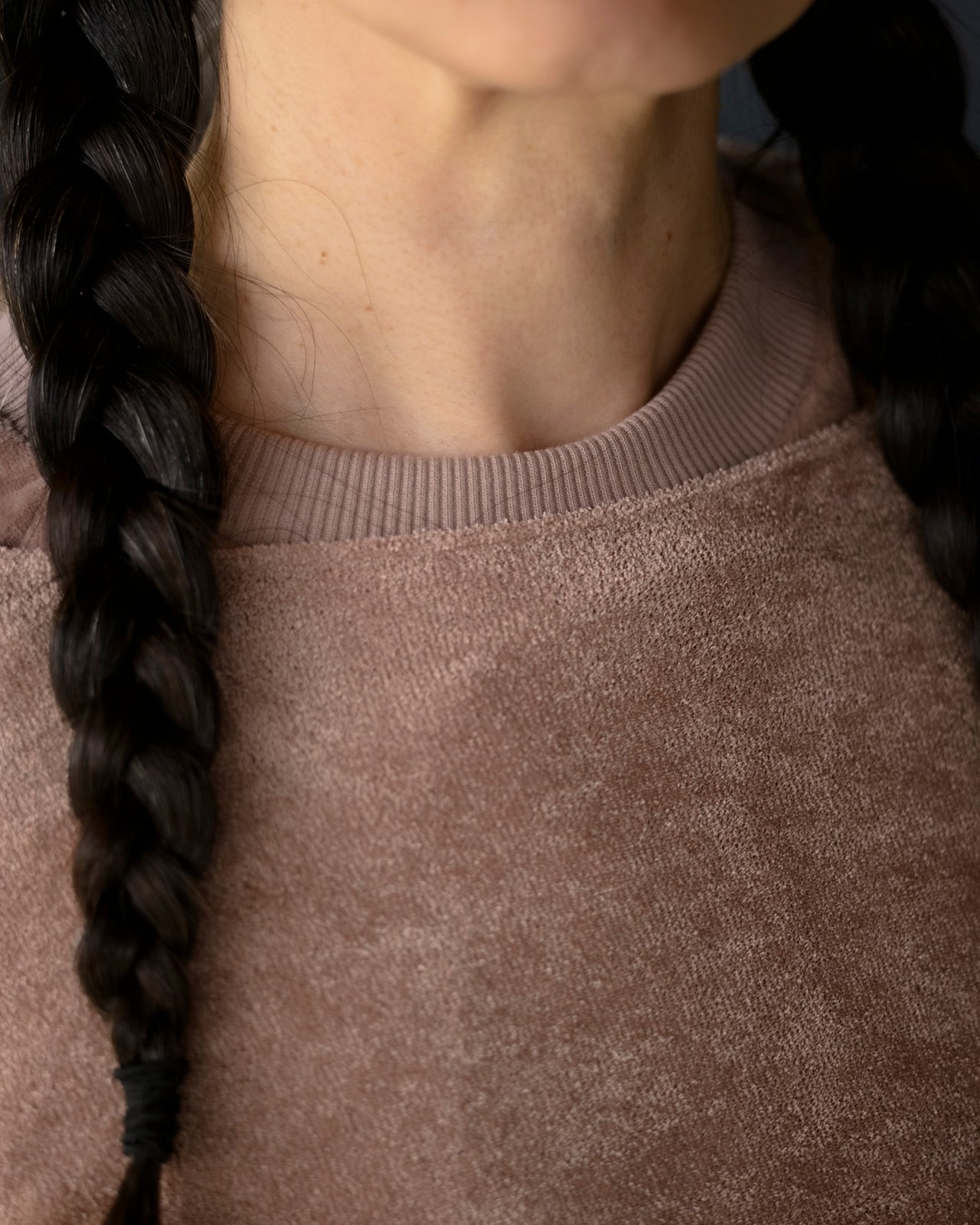 Omo Long Sleeve Tee - Ecovero Velour - Alba Brown