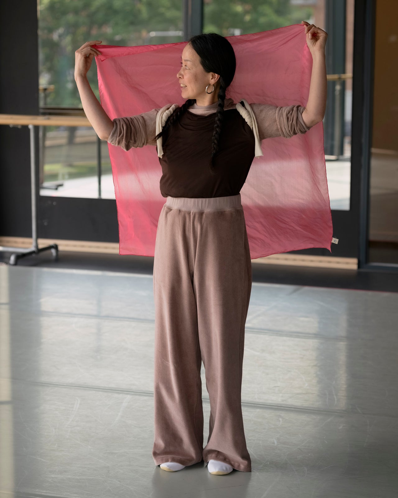 Omo Long Sleeve Tee - Ecovero Velour - Alba Brown