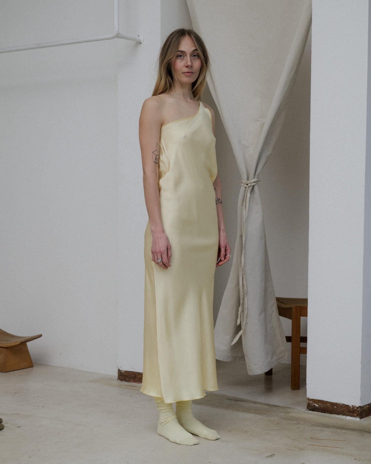 One Strap Dydine Dress - Ecovero Satin - Sophia Yellow