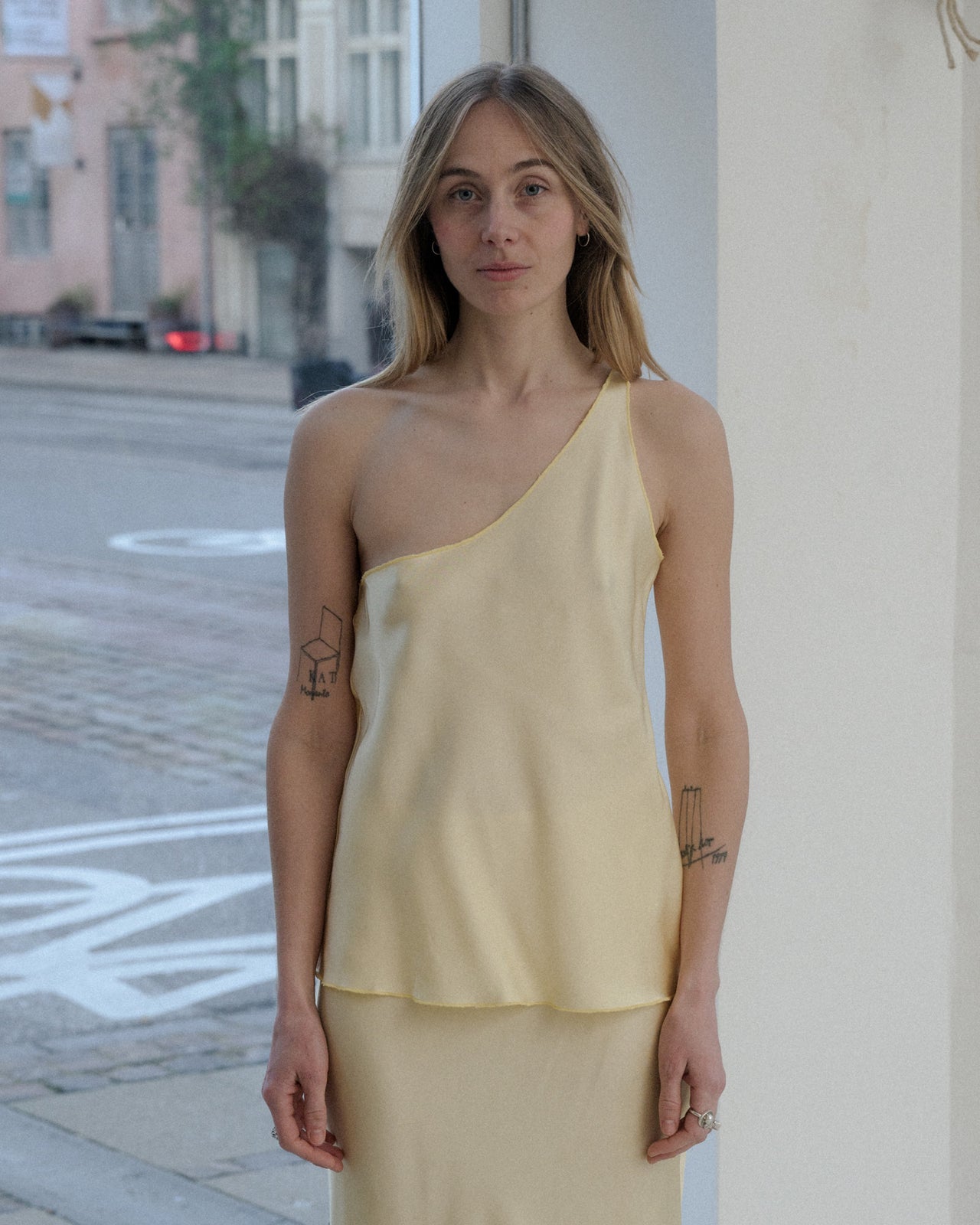 One Strap Dydine Top - Ecovero Satin - Sophia Yellow