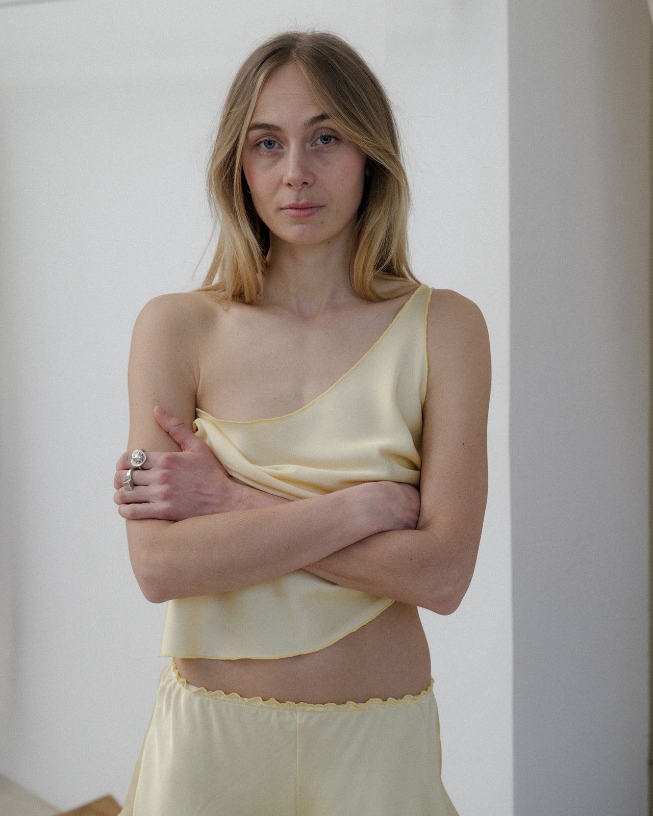 One Strap Dydine Top - Ecovero Satin - Sophia Yellow