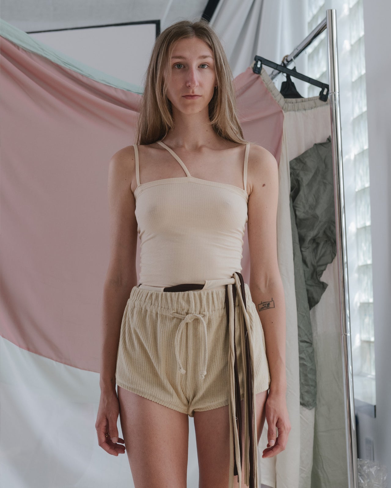 Pose Shorts - Organic Cotton Terry - Beige