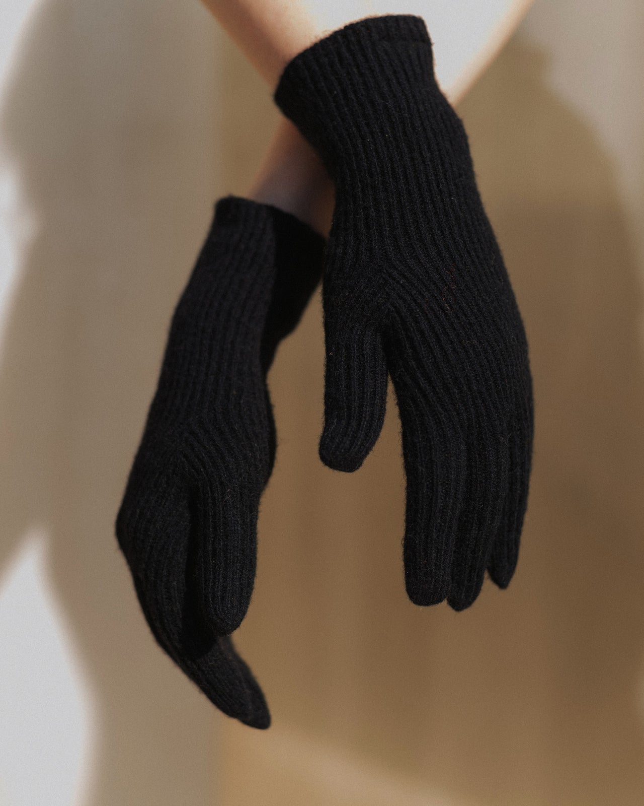 Ribbed Gloves - Recycled Cashmere - Black