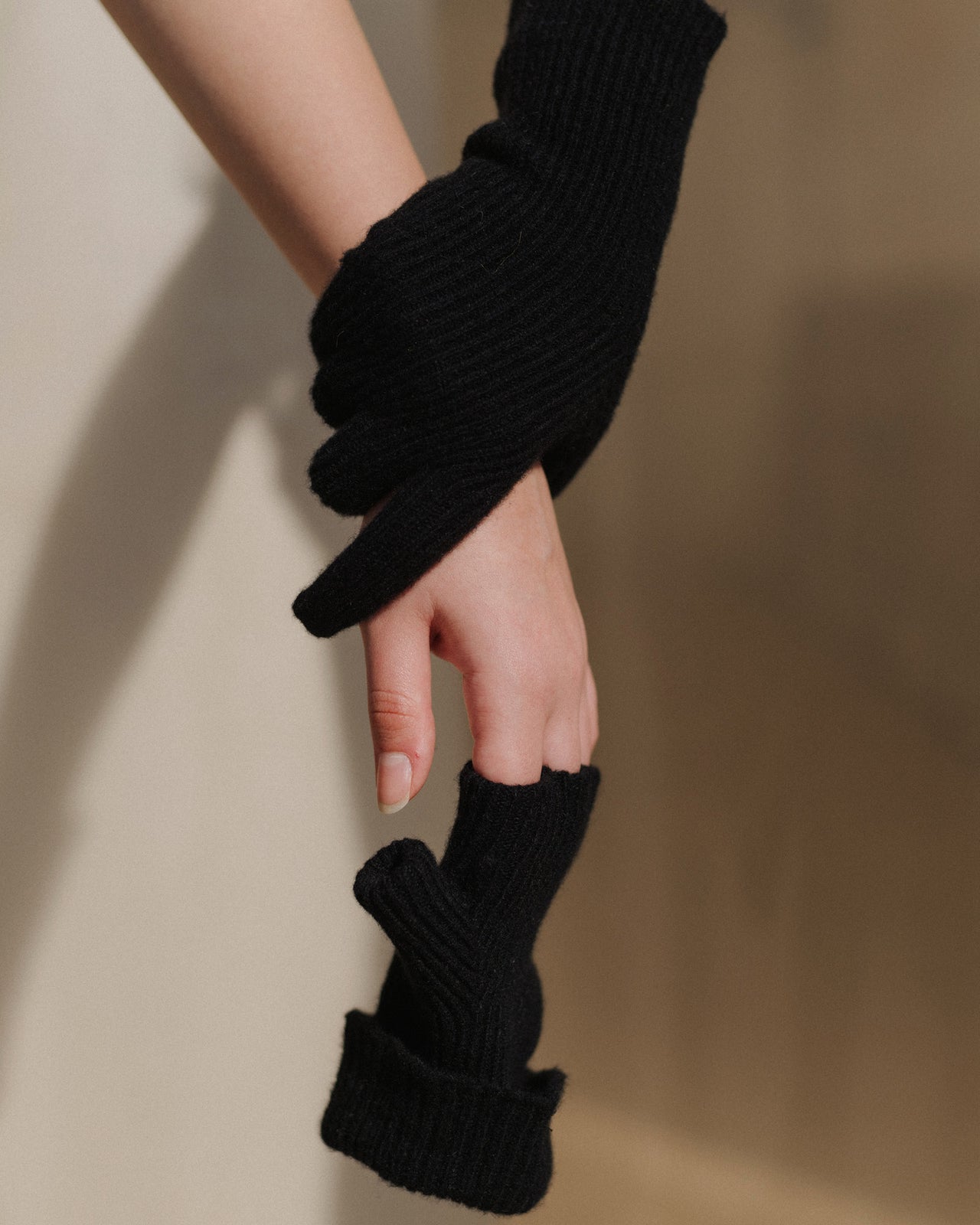 Ribbed Gloves - Recycled Cashmere - Black
