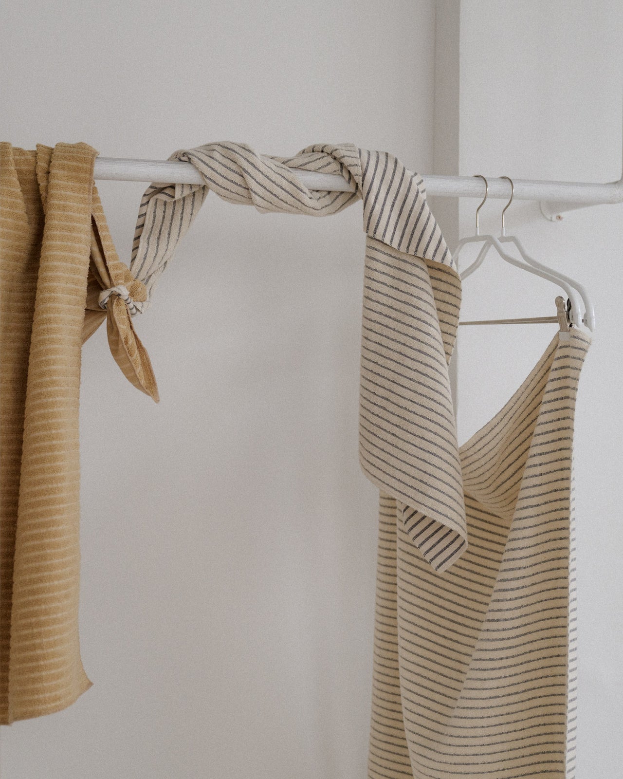 Shell Towel - Organic Cotton - Black Stripes