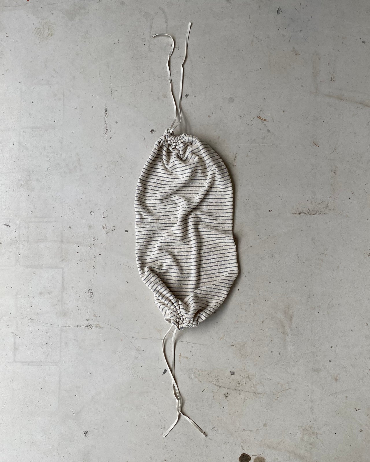 Shell Roll Pillowcase - Organic Cotton - Black Stripes