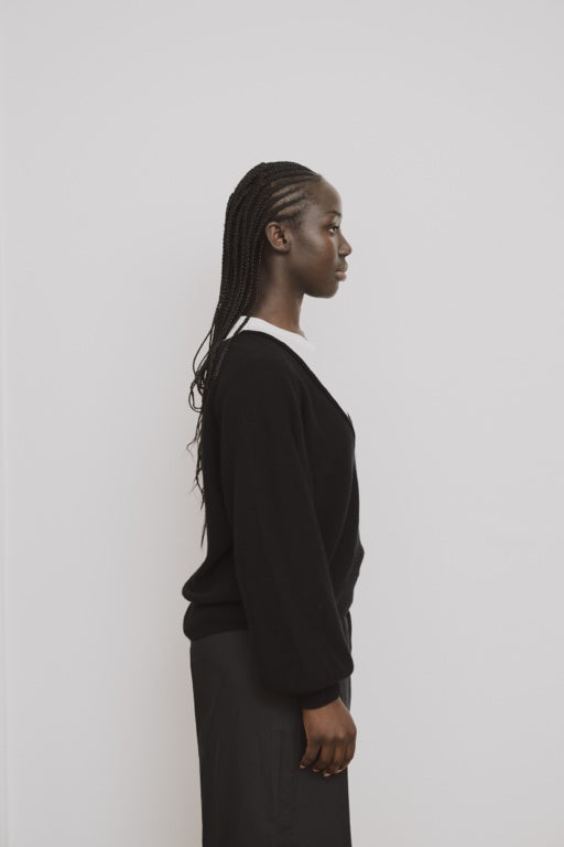 Soar V Neck - Recycled Cashmere - Black