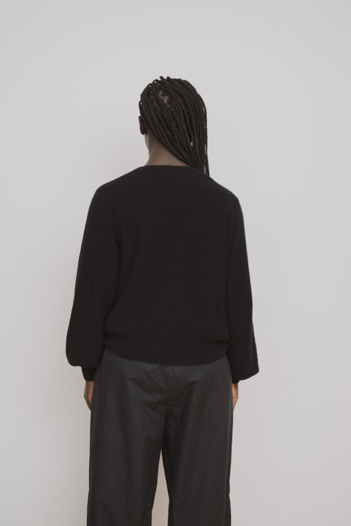 Soar V Neck - Recycled Cashmere - Black