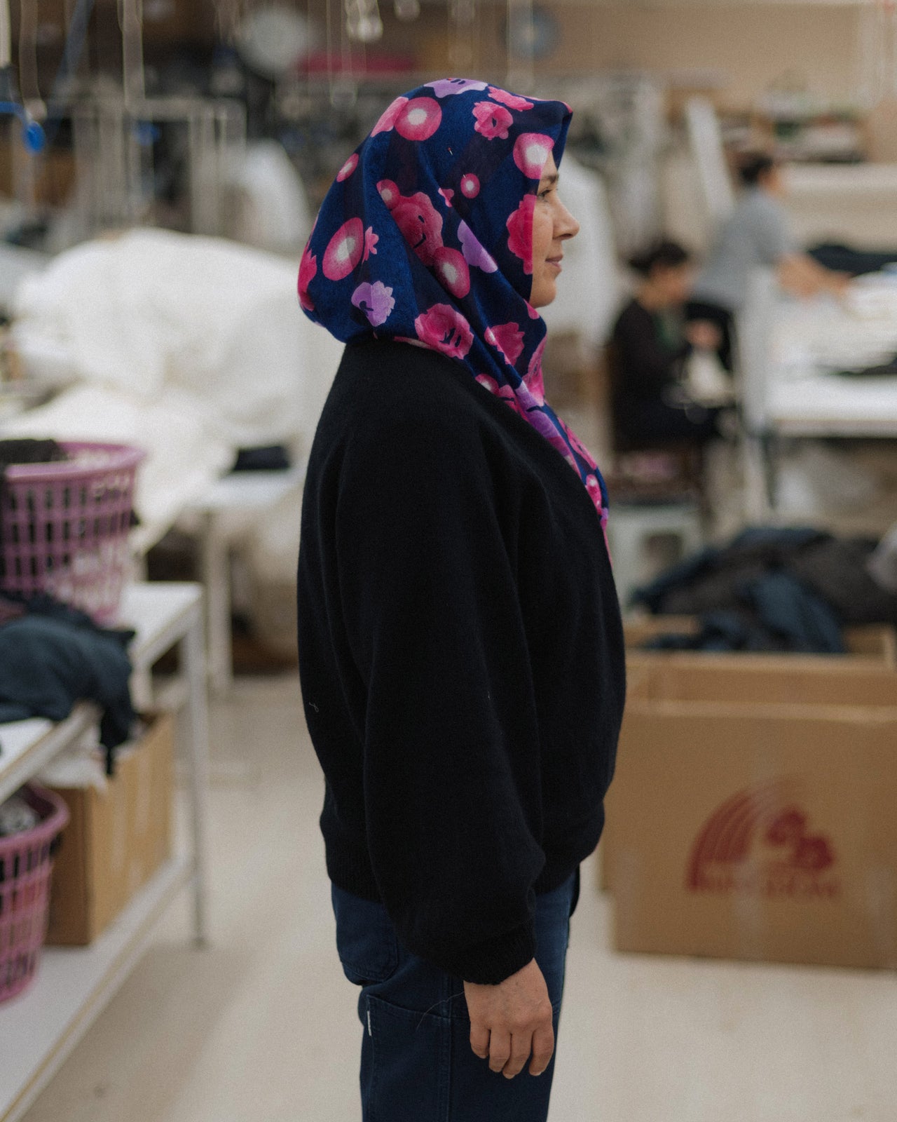 Soar V Neck - Recycled Cashmere - Black