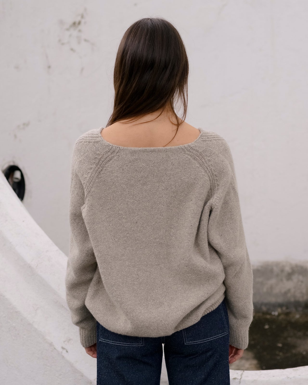 Soar V Neck - Recycled Wool - Ingra Sand