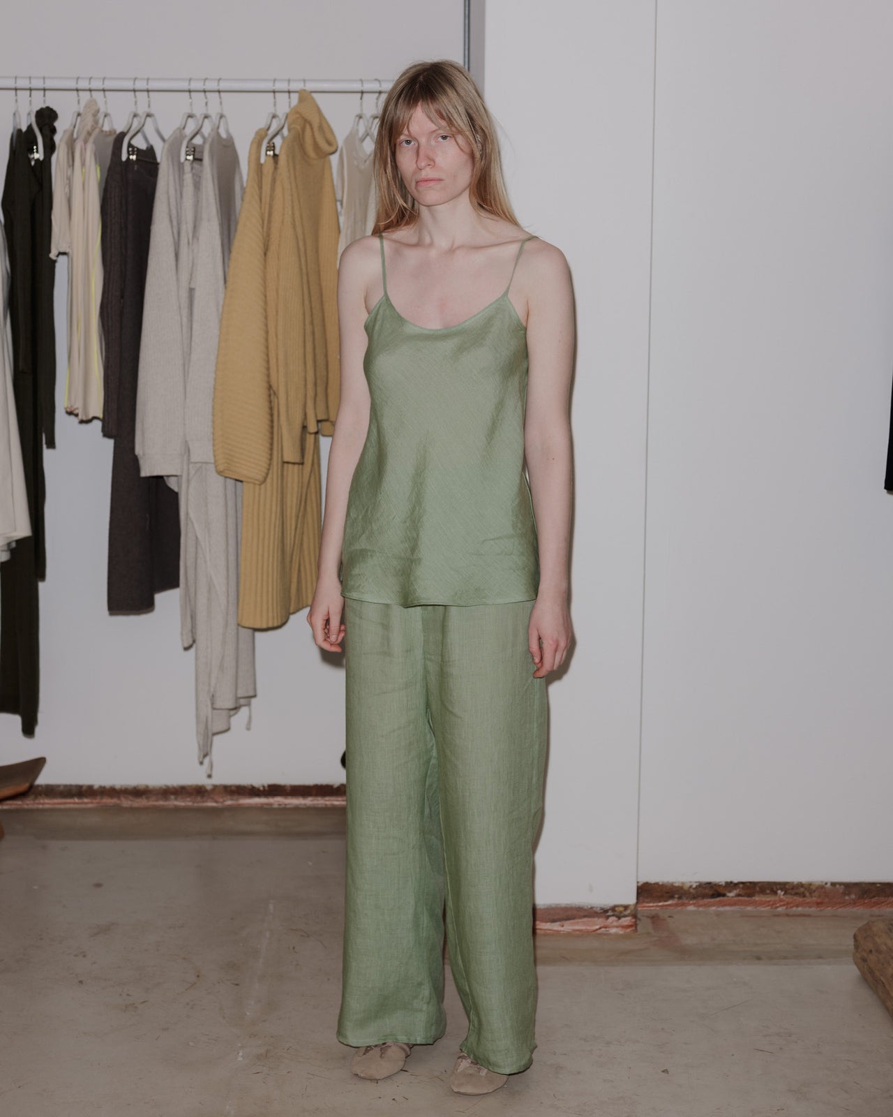 Stoa Pants - Sheer Linen - Salvie Green - AU23