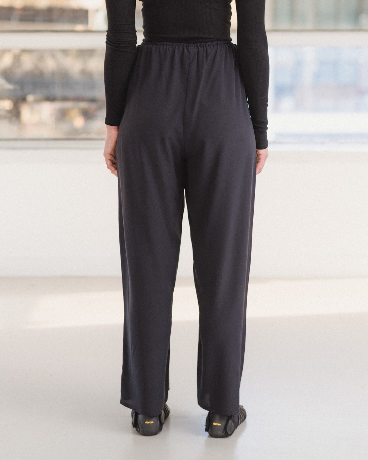 Stoa Pants - Silk Crepe - Black