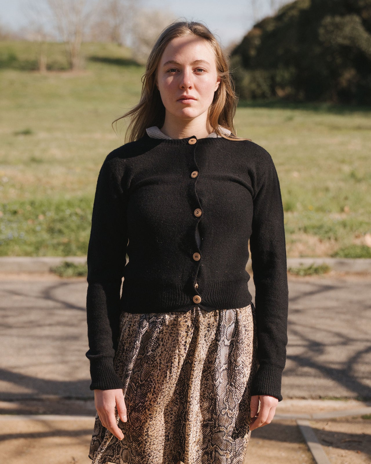 Tier Cardigan - Recycled Cashmere - Black with Wooden Buttons