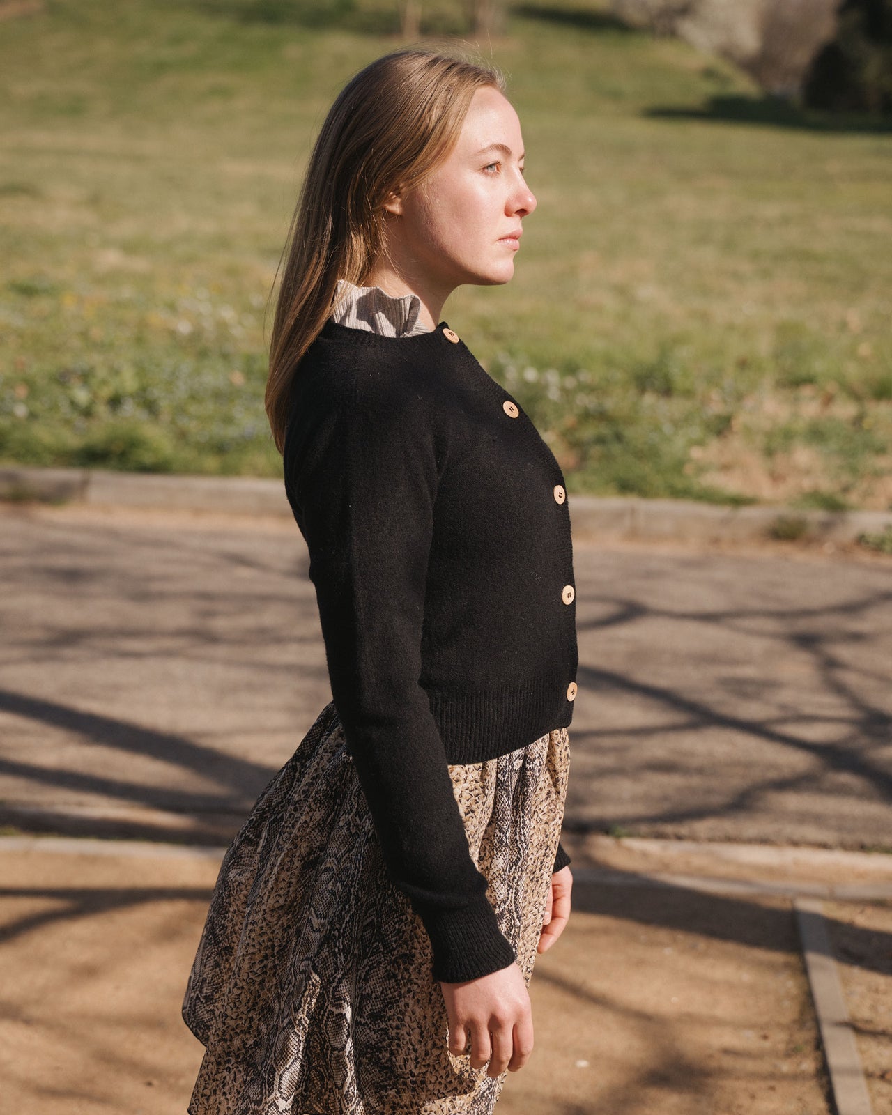Tier Cardigan - Recycled Cashmere - Black with Wooden Buttons
