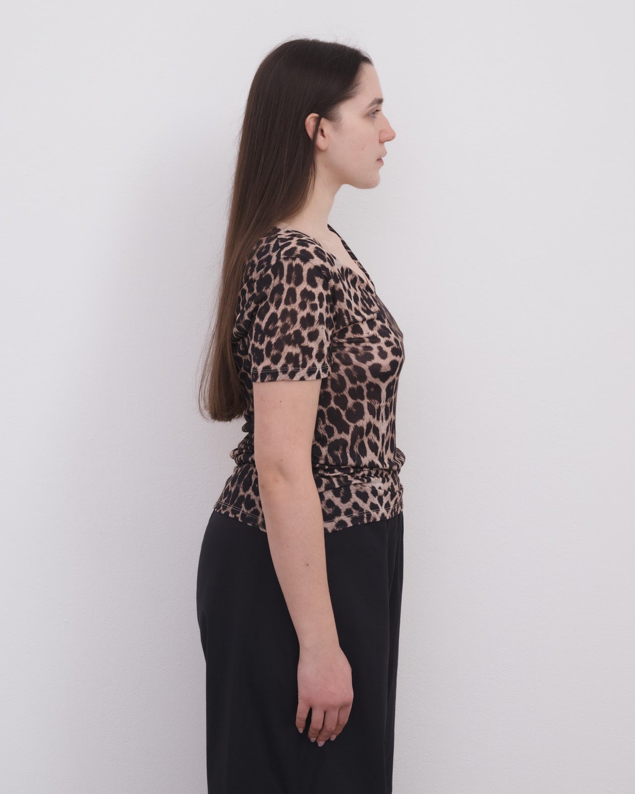 V Neck Tee Shirt - Circulose Jersey - Leopard
