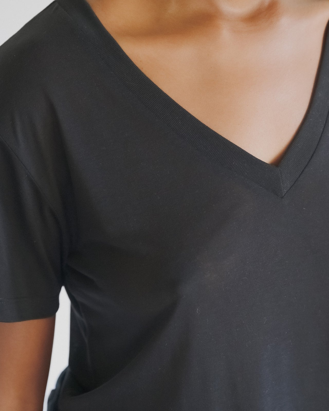 V Neck Tee Shirt - Bamboo Lyocell - Black