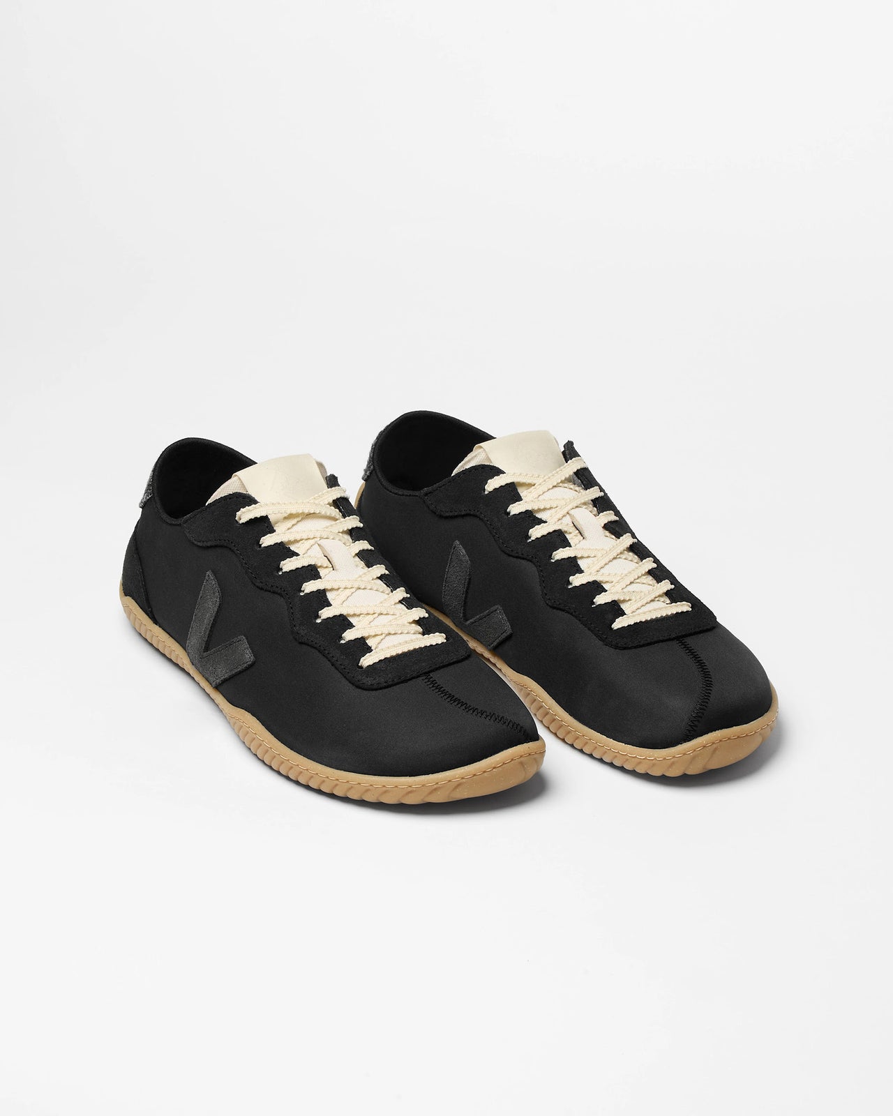 Jitsu Veja x Baserange - Recycled Polyester - Black