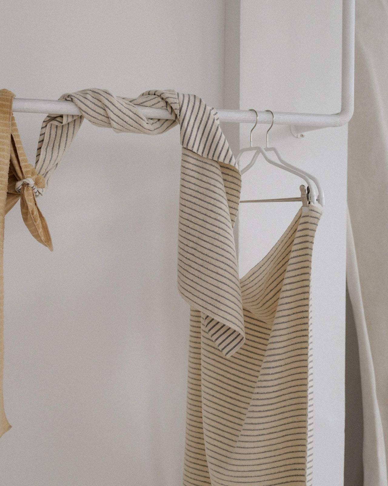 Yoga Mat Towel - Organic Cotton - Black Stripes