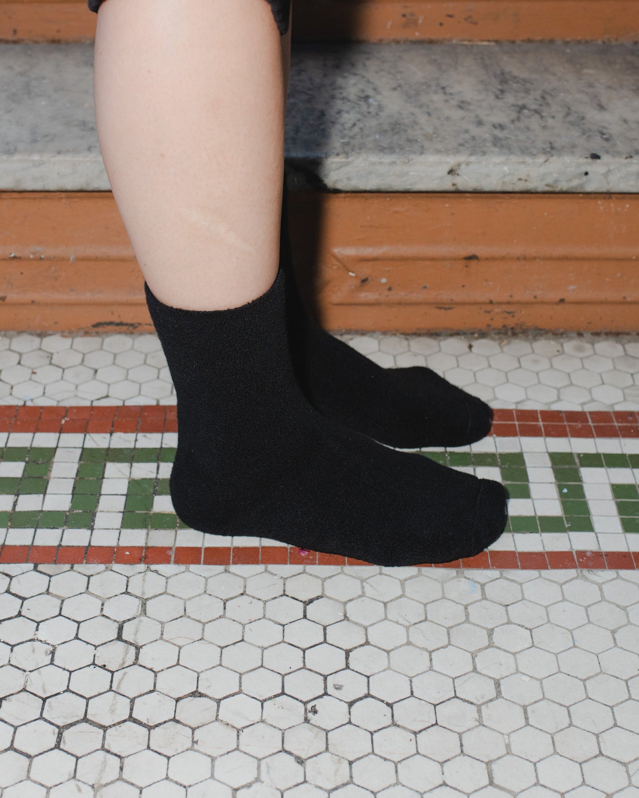Buckle Overankle Socks - Longstaple Cotton - Black