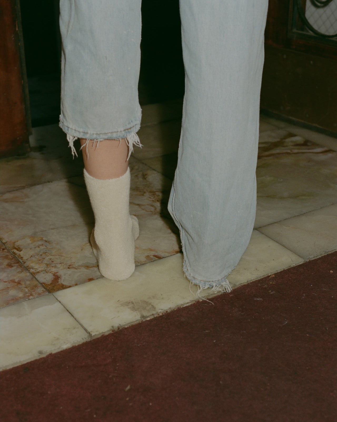 Buckle Overankle Socks - Longstaple Cotton - Off White