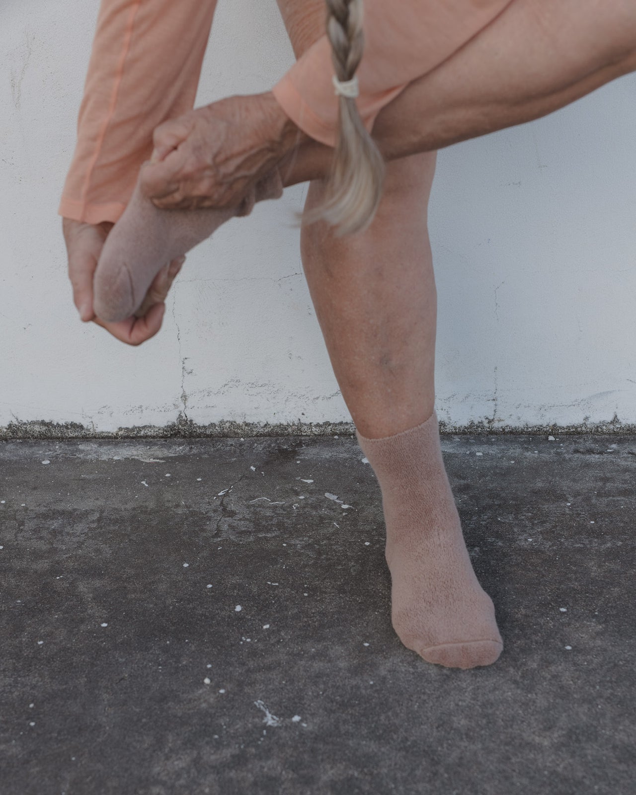 Buckle Overankle Socks - Longstaple Cotton - Aural