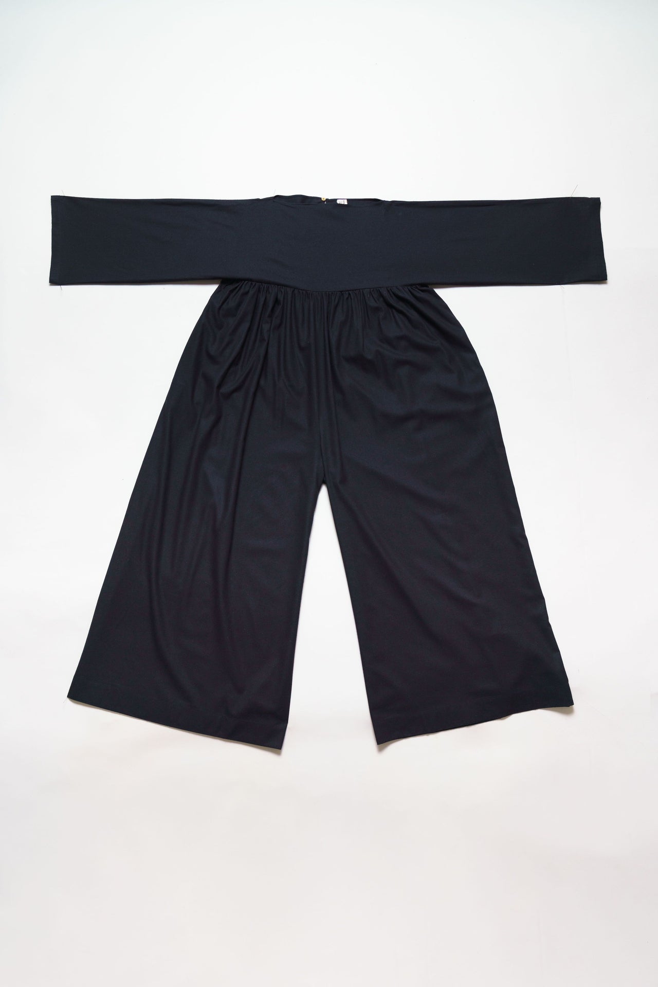Viga Jumpsuit - Wild Silk - Black - AU21